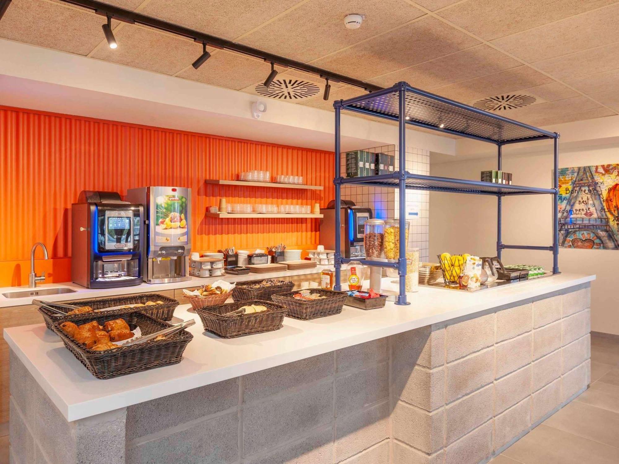 Ibis Budget Mont De Marsan Exterior photo